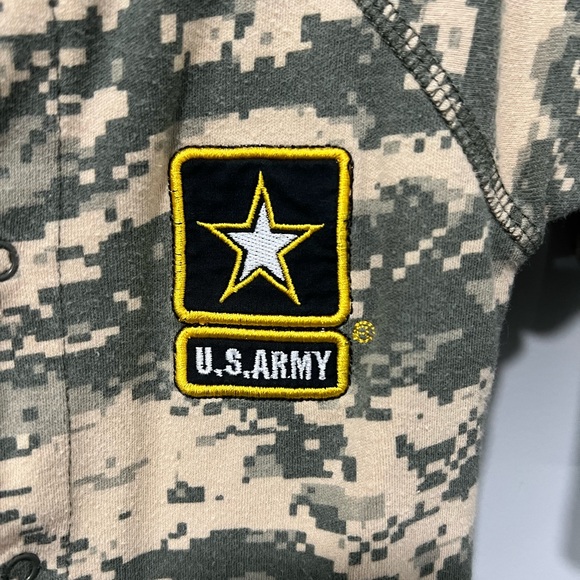 Tiny trooper US army pajamas size 6-9 months - Picture 2 of 4